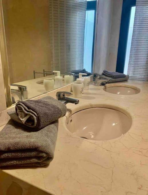 Апартаменти Riviera Park 7A - Air Con- Wi-Fi- Uk Channels- 5 Minutes Walking From The Sea Тіас Екстер'єр фото